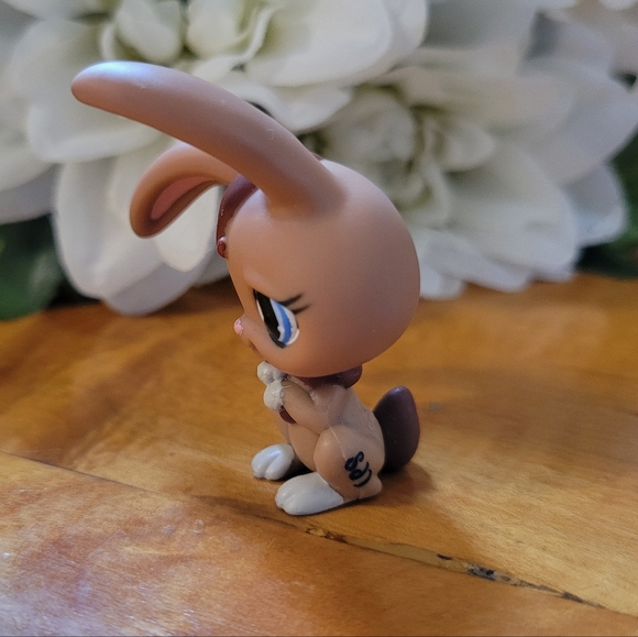 Littlest Pet Shop LPS #1766 Bunny Rabbit Brown Blue Eyes 2007 - Picture 4 of 12